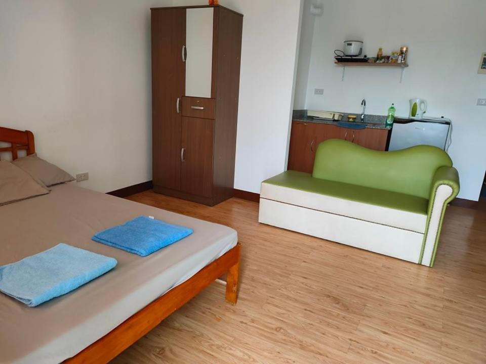 Huge Studio @ Arezzo Place Davao Condominium Exterior photo